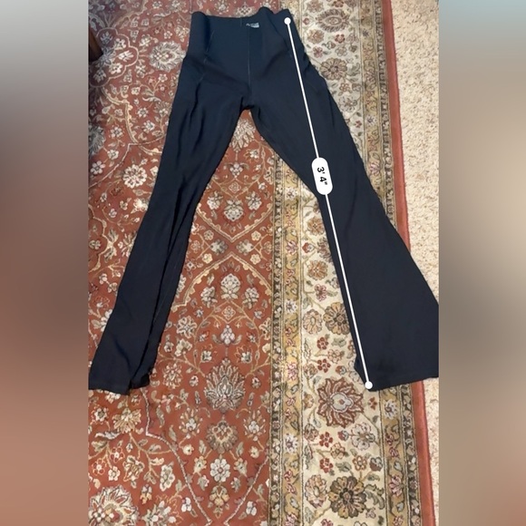 OFFLINE By Aerie Real Me XTRA Hold Up! Pocket Bootcut Legging size large black - Picture 9 of 9